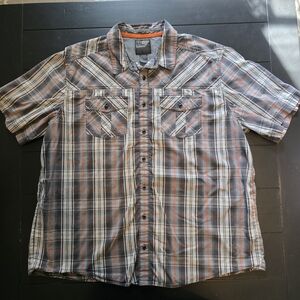 G.H. Bass & Co. Men's Gray Plaid Shirt